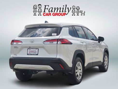 Used 2025 Toyota Corolla Cross L FWD image 4