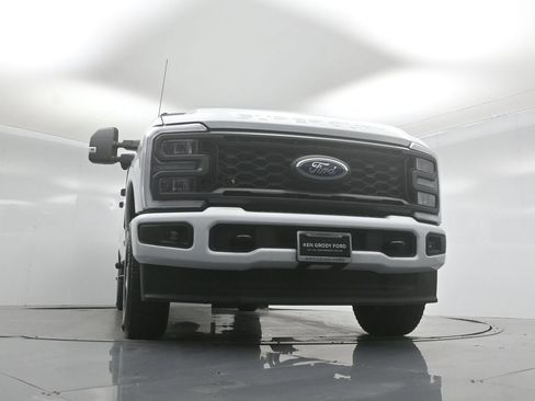 Used 2025 Ford F250 XL w/ STX Appearance Package AWD/4WD image 41