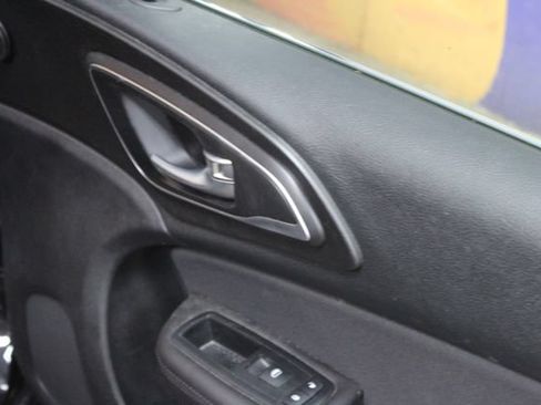 Used 2015 Chrysler 200 LX FWD image 9