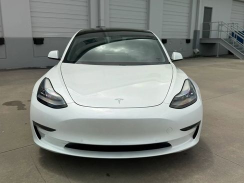 Used 2021 Tesla Model 3 Standard Range Plus RWD image 3
