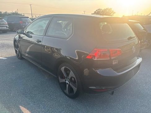 Used 2016 Volkswagen GTI SE FWD image 12