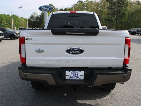 Used 2019 Ford F250 King Ranch w/ King Ranch Ultimate Package AWD/4WD image 7