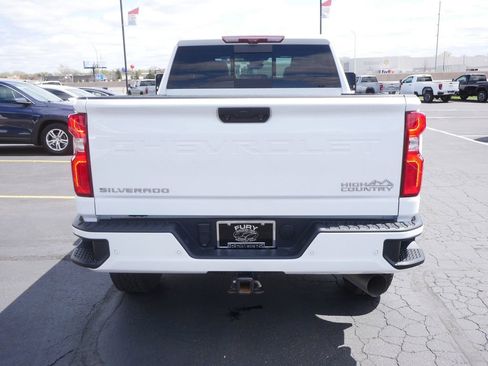 Used 2024 Chevrolet Silverado 3500 High Country w/ High Country Premium Package AWD/4WD image 6