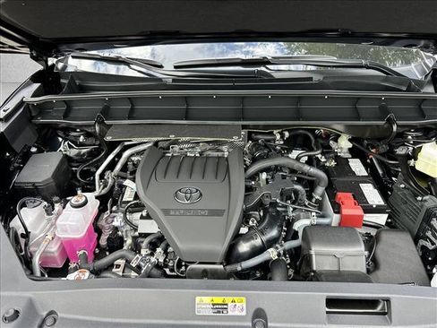 New 2026 Toyota Highlander Limited AWD/4WD image 24