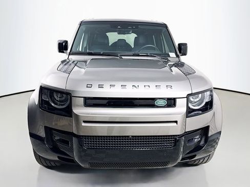 Certified 2024 Land Rover Defender 110 X-Dynamic SE image 2