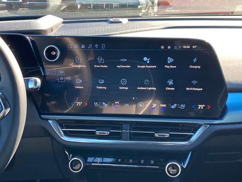 New 2026 Chevrolet Equinox EV LT w/ Convenience Package II AWD/4WD image 11