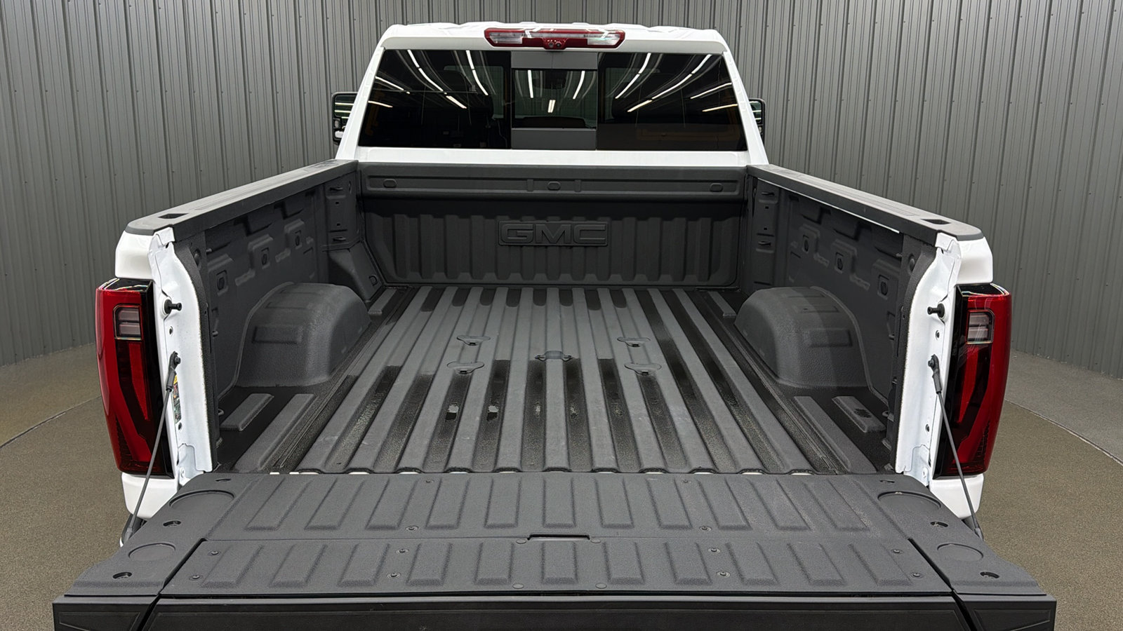 Used 2026 GMC Sierra 2500 Denali Ultimate AWD/4WD image 17