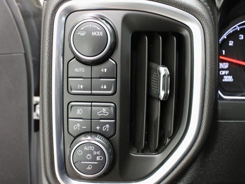 Used 2020 Chevrolet Silverado 1500 RST AWD/4WD image 59