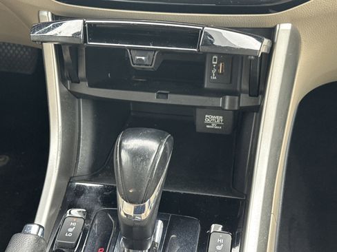Used 2016 Honda Accord EX-L image 10