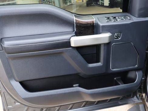 Used 2022 Ford F250 Lariat w/ Lariat Ultimate Package image 22