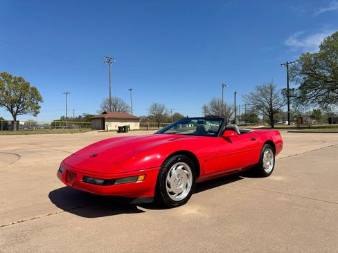 Used 1995 Chevrolet Corvette Convertible RWD image 25