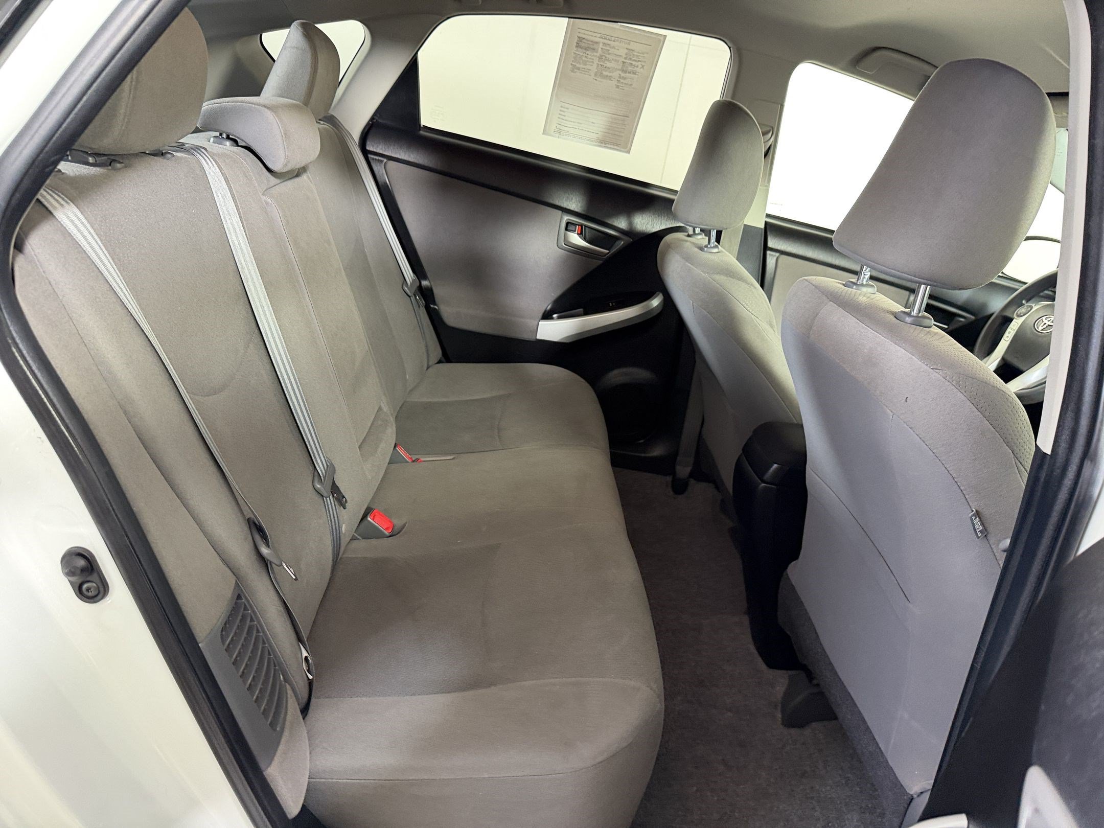 Used 2015 Toyota Prius Prime Plug-In Hybrid FWD image 30