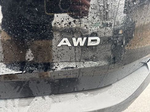 Used 2023 Nissan Rogue S image 15