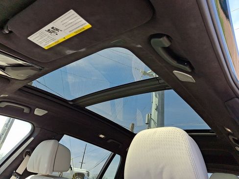 New 2026 BMW ALPINA XB7 image 13