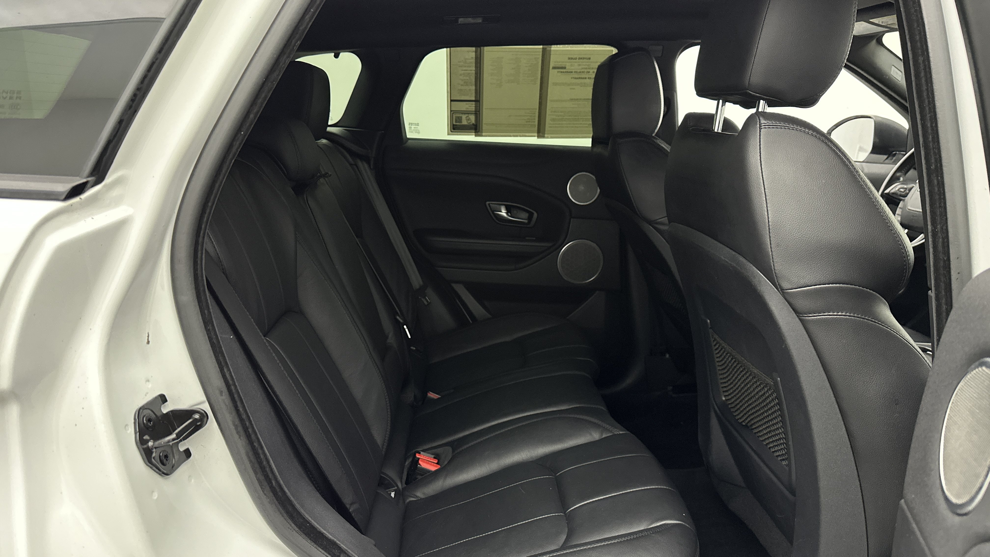 Used 2018 Land Rover Range Rover Evoque SE AWD/4WD image 27