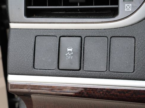 Used 2012 Toyota Camry XLE image 14