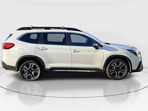 Certified 2023 Subaru Ascent Limited w/ Technology Package AWD/4WD image 8