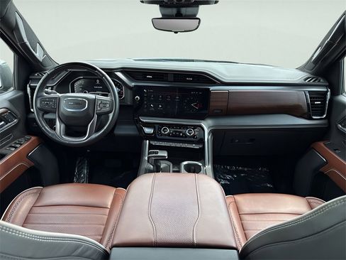 Used 2024 GMC Sierra 1500 Denali Ultimate image 12