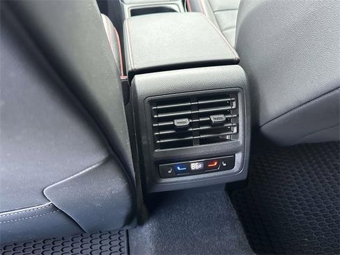 Used 2022 Volkswagen GTI Autobahn image 15