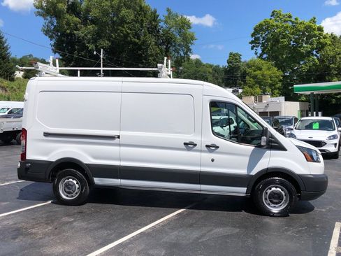 Used 2018 Ford Transit 250 148 Medium Roof RWD image 7