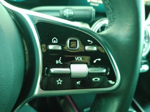 Used 2023 Mercedes-Benz EQB 300 4MATIC w/ Pinnacle Package image 38