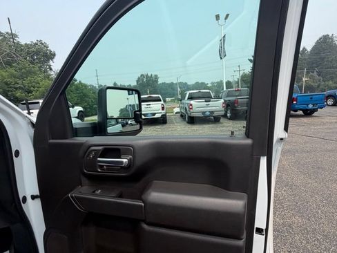 Used 2025 Chevrolet Silverado 2500 Custom w/ Custom Convenience Package AWD/4WD image 19