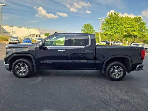 Used 2025 GMC Sierra 1500 SLT AWD/4WD image 12
