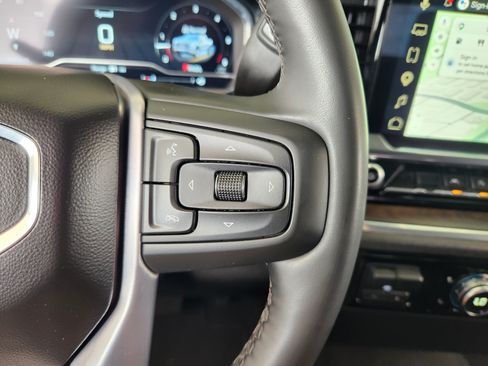 Used 2025 GMC Sierra 1500 SLT RWD image 29