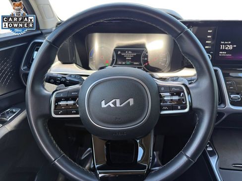 Certified 2023 Kia Sorento EX AWD/4WD image 12