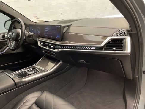 Used 2024 BMW X5 M60i w/ M Sport Professional Package image 27