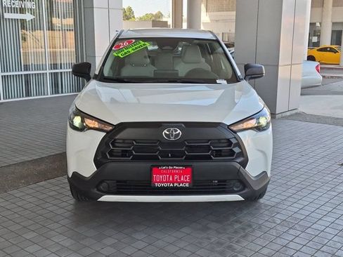 Used 2026 Toyota Corolla Cross L FWD image 2