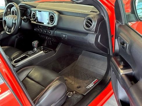 Used 2023 Toyota Tacoma TRD Pro AWD/4WD image 33