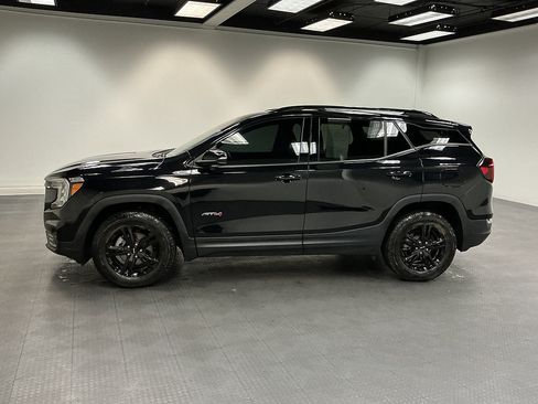 Used 2024 GMC Terrain AT4 w/ LPO, Floor Liner Package AWD/4WD image 2