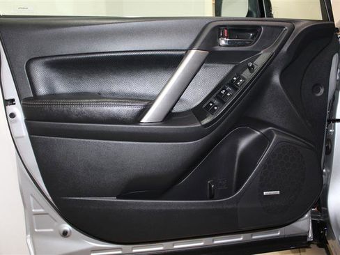 Used 2016 Subaru Forester 2.5i Limited image 30