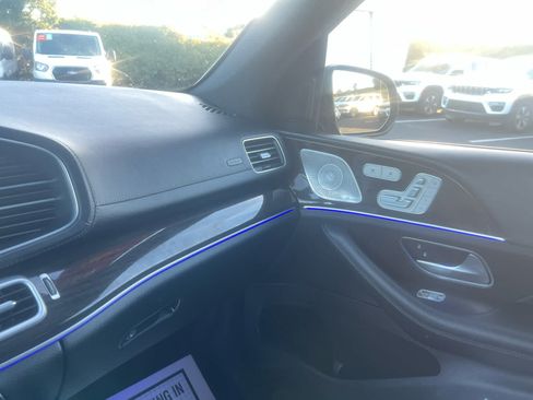 Used 2022 Mercedes-Benz GLS 450 4MATIC image 26