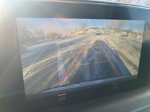 Used 2023 Chevrolet Suburban LT image 13