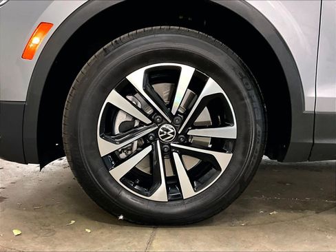 Used 2024 Volkswagen Tiguan S FWD image 12