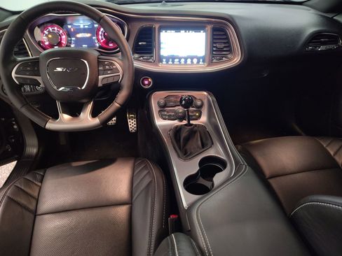 Used 2016 Dodge Challenger SRT Hellcat image 27