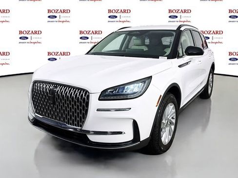 New 2026 Lincoln Corsair Premiere w/ Rear Removable Package Tray FWD image 4