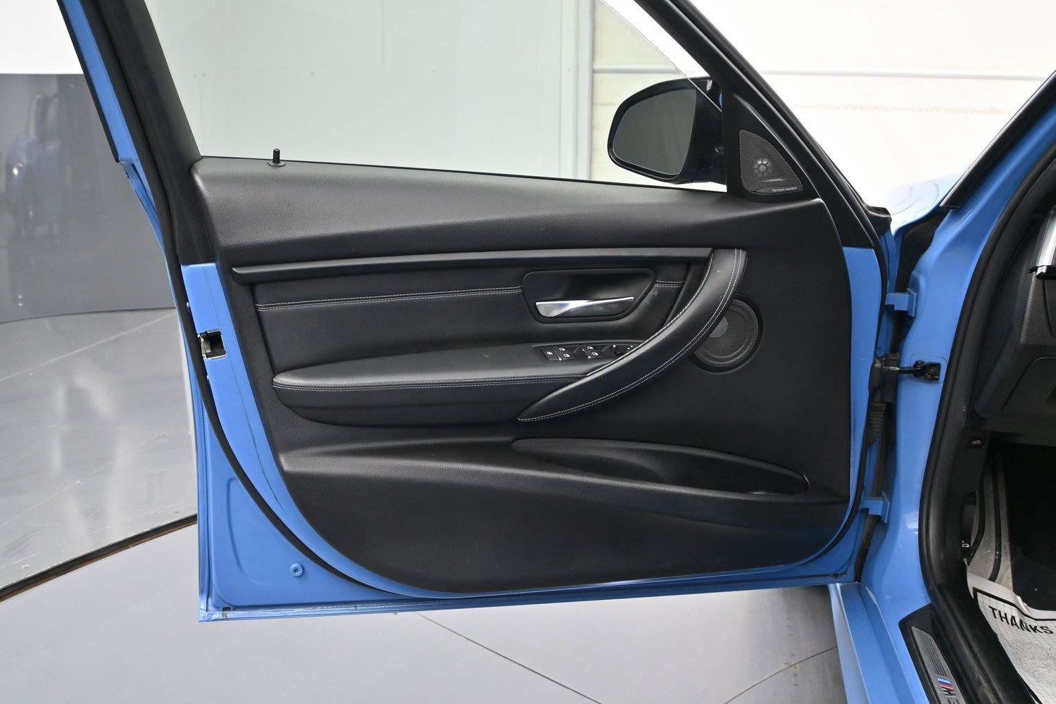 Used 2018 BMW M3 RWD image 12