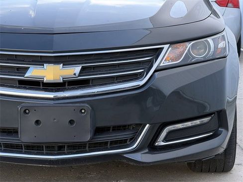Used 2019 Chevrolet Impala LT image 8