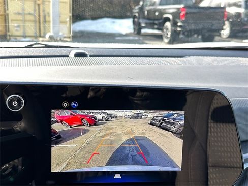 New 2026 Chevrolet Equinox LT image 24