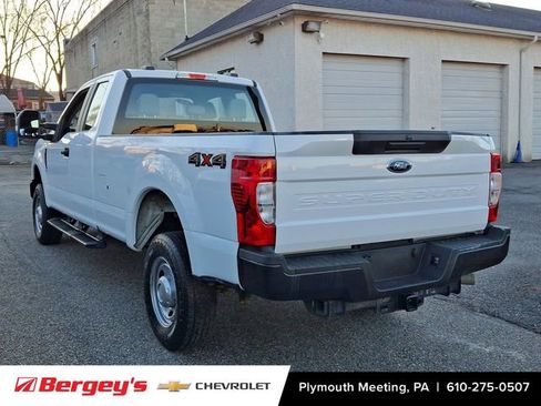 Used 2022 Ford F250 XL w/ Power Equipment Group image 5