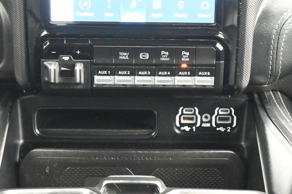 Used 2024 RAM 3500 Limited AWD/4WD image 23