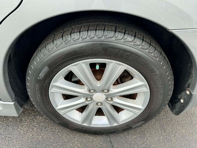 Used 2011 Subaru Legacy 2.5i Premium w/ Popular Equipment Group 2C AWD/4WD image 21