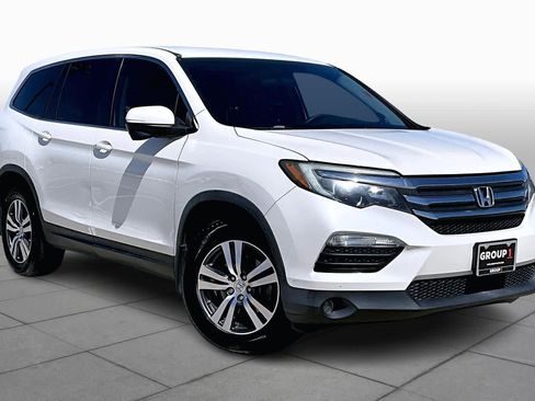 Used 2016 Honda Pilot EX image 3