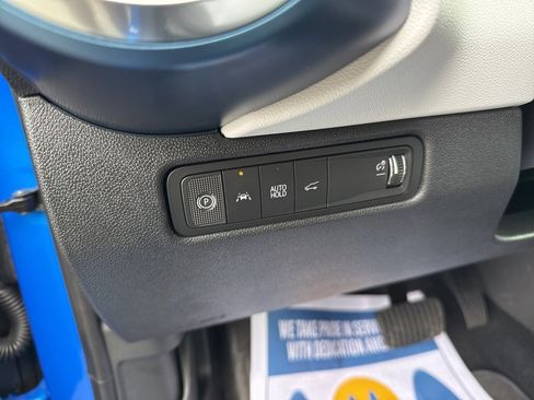 New 2026 Chevrolet Equinox EV LT image 23