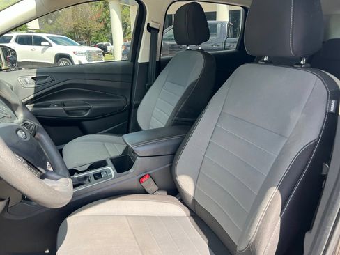 Used 2017 Ford Escape S FWD image 9