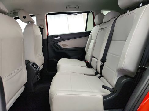 Used 2019 Volkswagen Tiguan SE FWD image 22