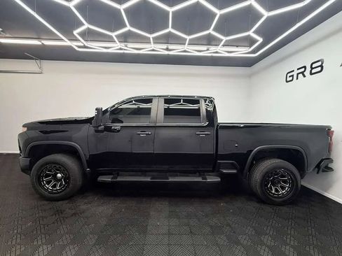 Used 2020 Chevrolet Silverado 2500 Custom w/ Custom Convenience Package AWD/4WD image 4